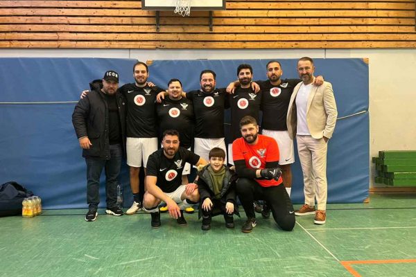 Hayat Kartal Yüreklilere güzel