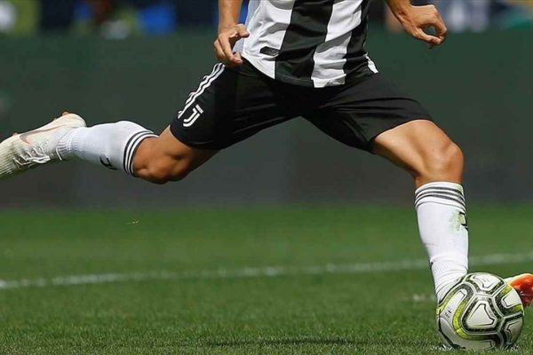 İtalya”da, Juventus’a şok ceza: 15 puanı silindi!