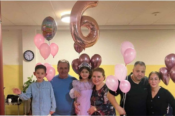 Ahmet Kılıç torununun doğum gününü kutladı