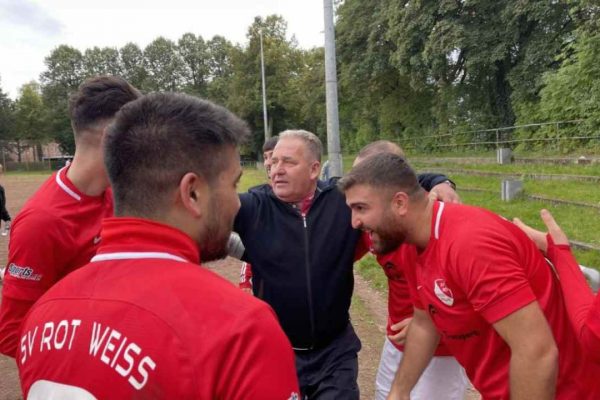 Başkan Ahmet Kılıç takımı ligden çekti!