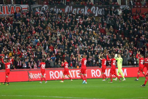 Yeni lider Yılport Samsunspor