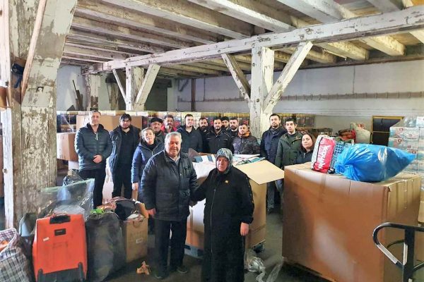 Hamburg ve Çevresinde Yaşayan Vatandaşlar Depremzedeler İçin Seferber Oldular!