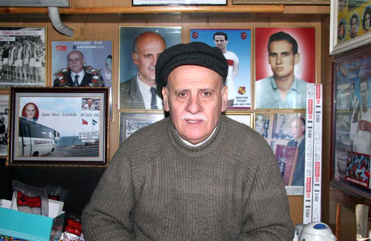 Trabzonspor’un efsanevi teknik direktörü Ahmet Suat Özyazıcı vefat etti