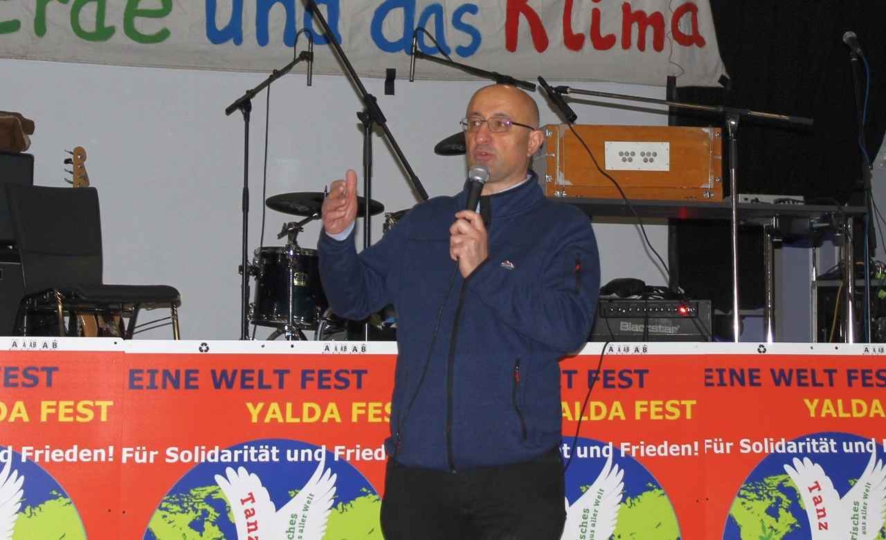 Mehmet Yıldız, Depremi Hamburg Parlamentosuna taşıdı! Hükümete kritik sorular sordu…