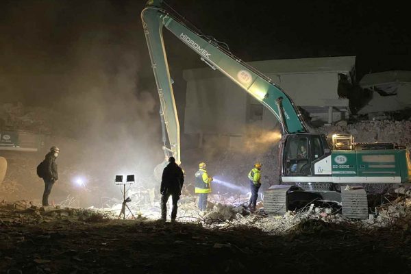<strong>Hatay’da 4,4 büyüklüğünde deprem</strong>