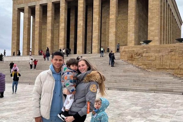 <strong>Giresunsporlu Perez, ailesiyle birlikte Anıtkabir’i ziyaret etti</strong>