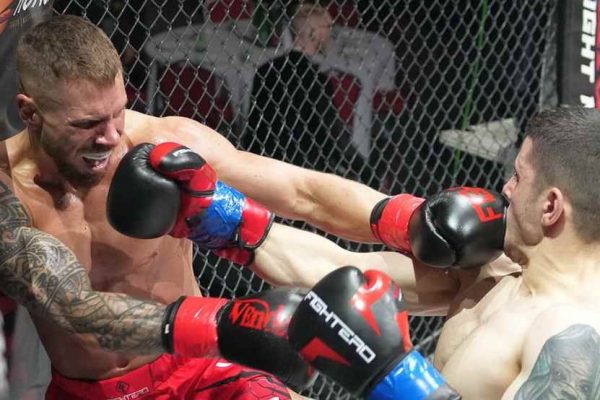 <strong>Viyana’da yumruklar depremzedeler için konuştu</strong>