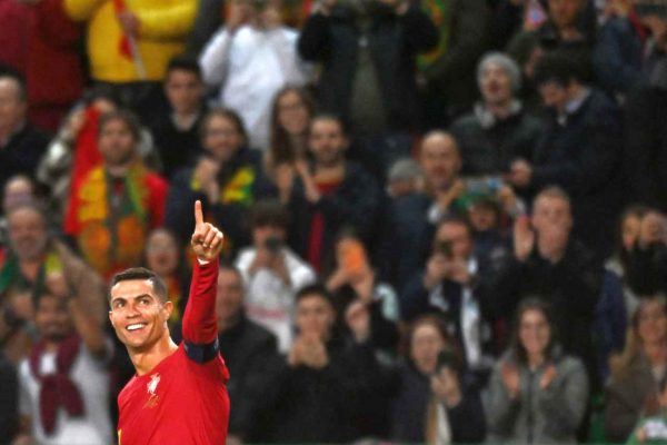  Cristiano Ronaldo tarihe geçti!