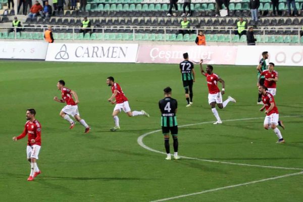 Denizli evinde kaybederken, antrenör Giray Bulak dönemi de sona erdi