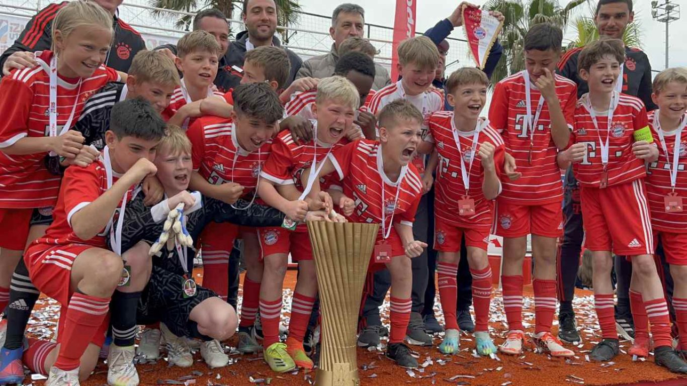 Uluslararası 12 Yaş Altı İzmir Cup'ta şampiyon Bayern Münih
