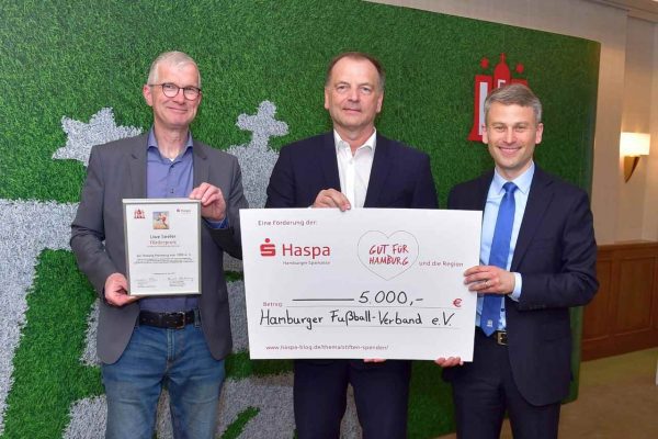 Haspa fördert den Jugendfußball im HFV