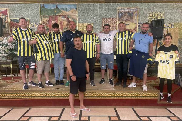 Sami Demir’den ‘FB’ forması jesti!