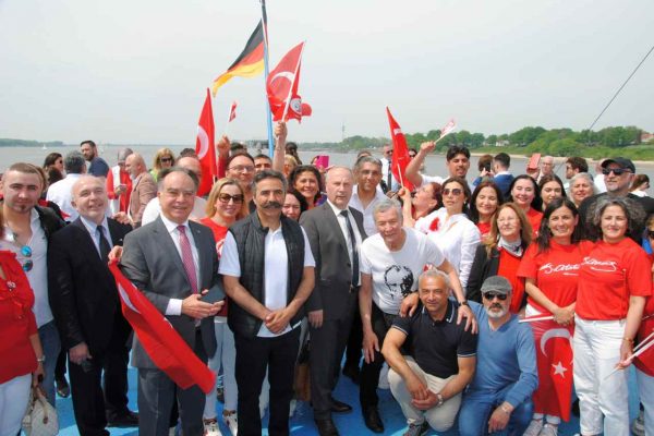 HAMBURG ADD’DEN ÇOŞKULU 19 MAYIS KUTLAMASI!