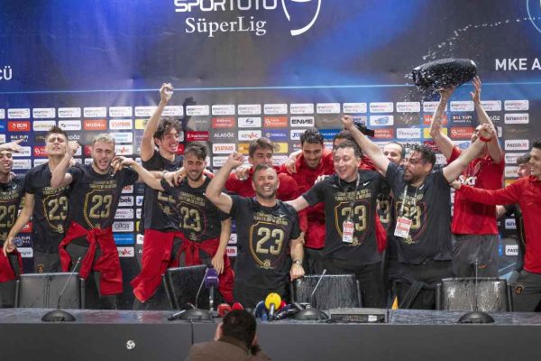 Süper Lig’de şampiyon Galatasaray