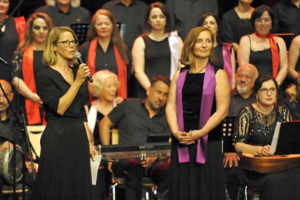 Menekşe Korosu büyüledi