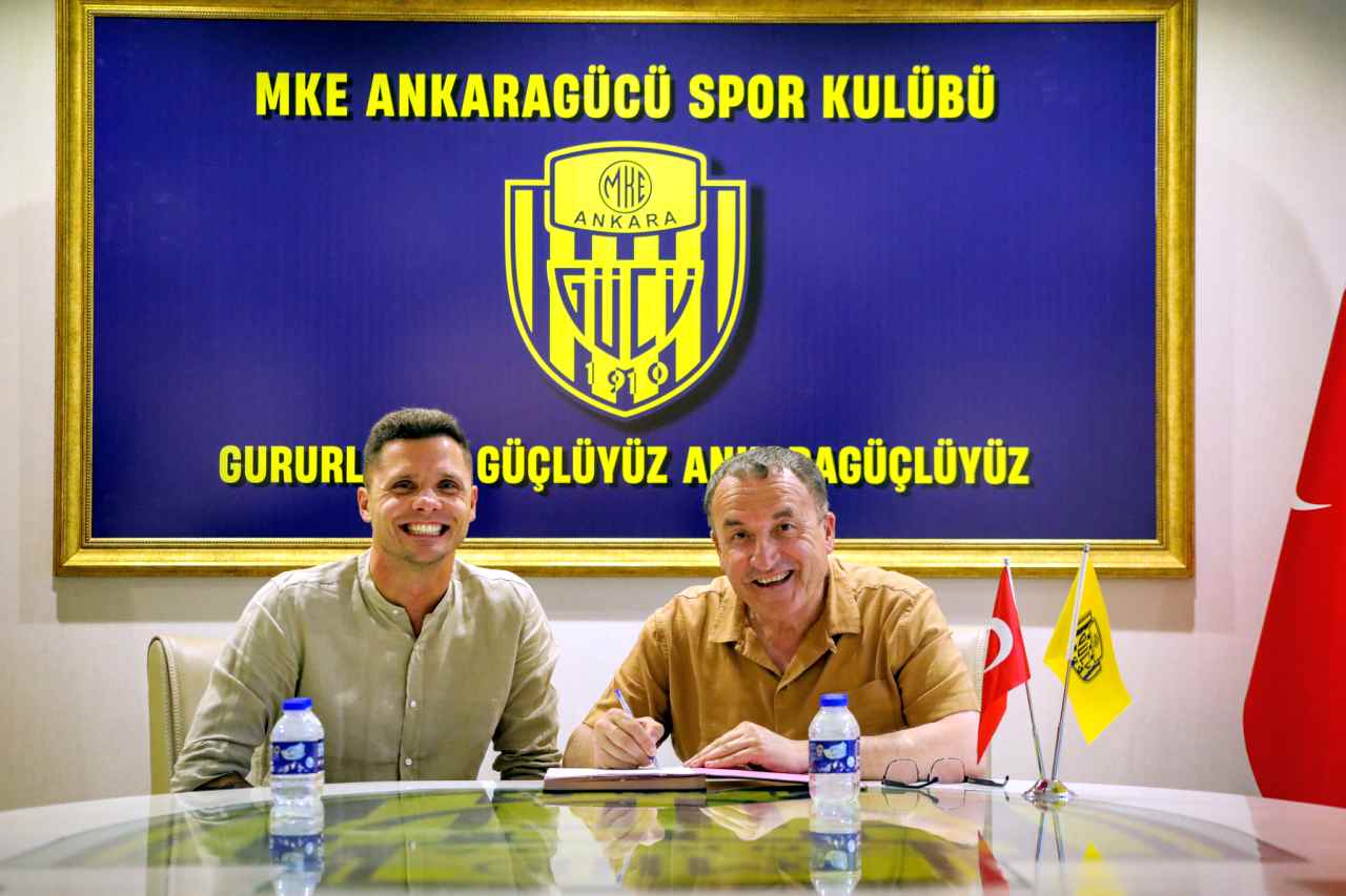 MKE Ankaragücü, Polonyalı kaleci Rafal Gikiewicz’i transfer etti