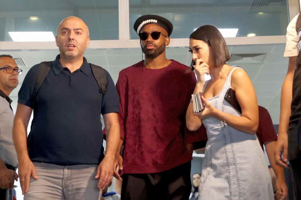 Galatasaray’ın transfer görüşmesi yaptığı Cedric Bakambu İstanbul’a geldi