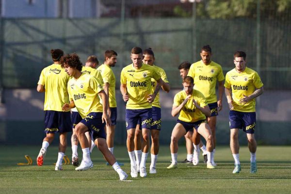 Fenerbahçe, Zimbru maçının hazırlıklarına devam etti