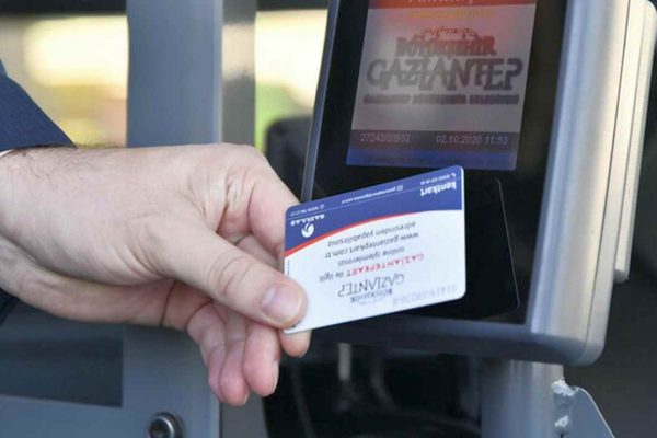 Gaziantep’te 65 yaş üstündeki vatandaşlar ulaşım ücreti ödeyecek iddiasına yalanlanma