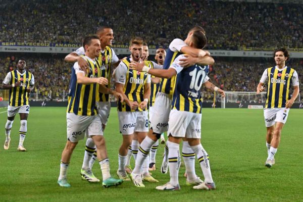 Fenerbahçe, Süper Lig’de 2023-2024 sezonuna galibiyetle başladı