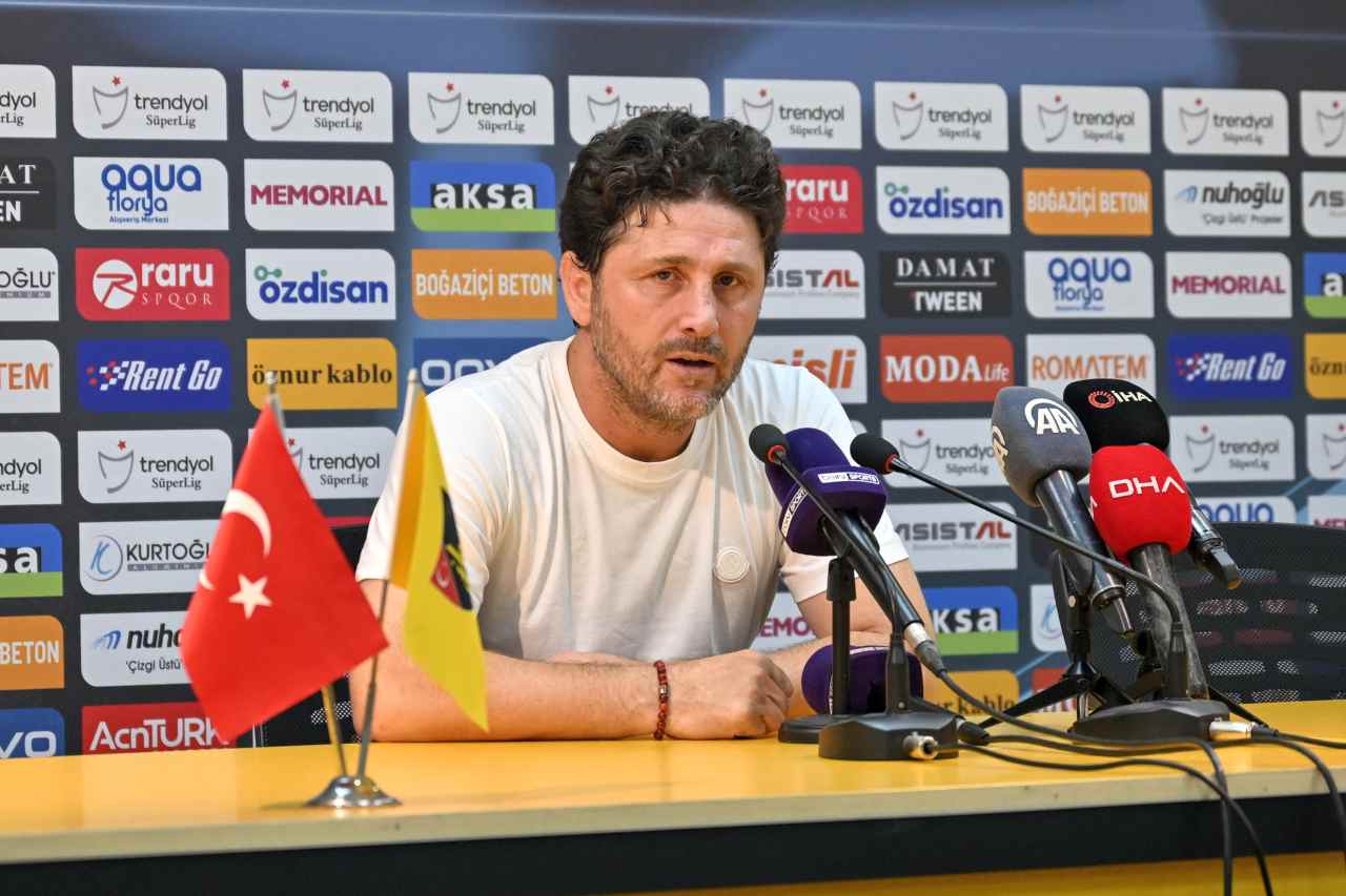  İstanbulspor Teknik Direktörü Fatih Tekke: