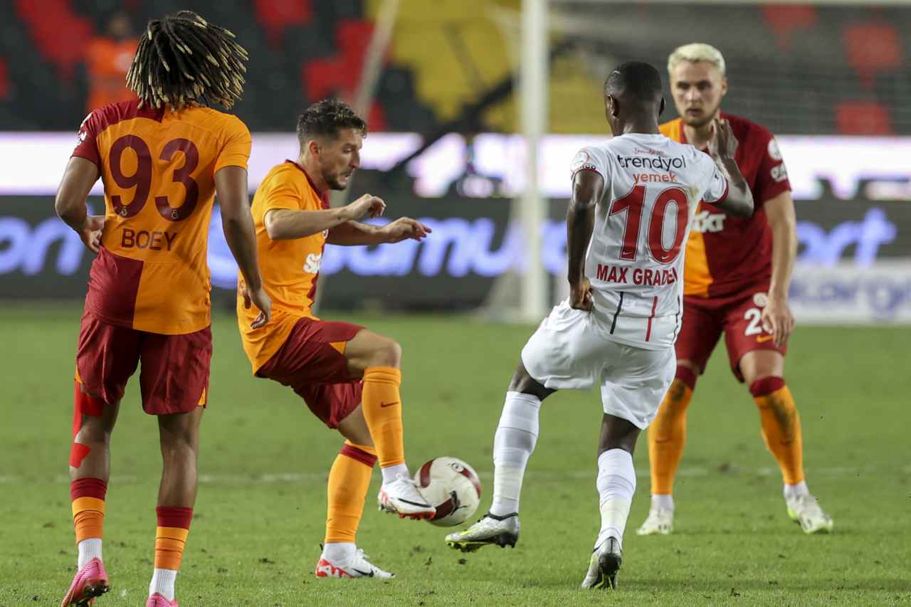 Galatasaray milli araya moralli girdi