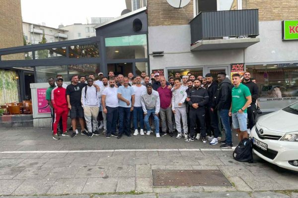 Derbi sonrası birlik yemeği