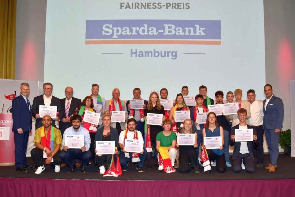 Viele Preise und gute Laune beim 15. Jahresempfang des HFV