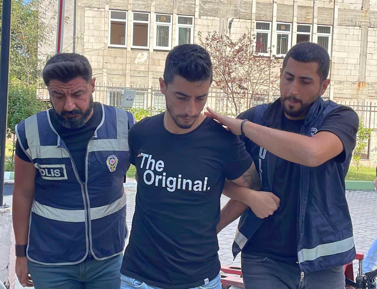  Samsun’da silah tehdidiyle doktoru kaçıran şüpheli tutuklandı