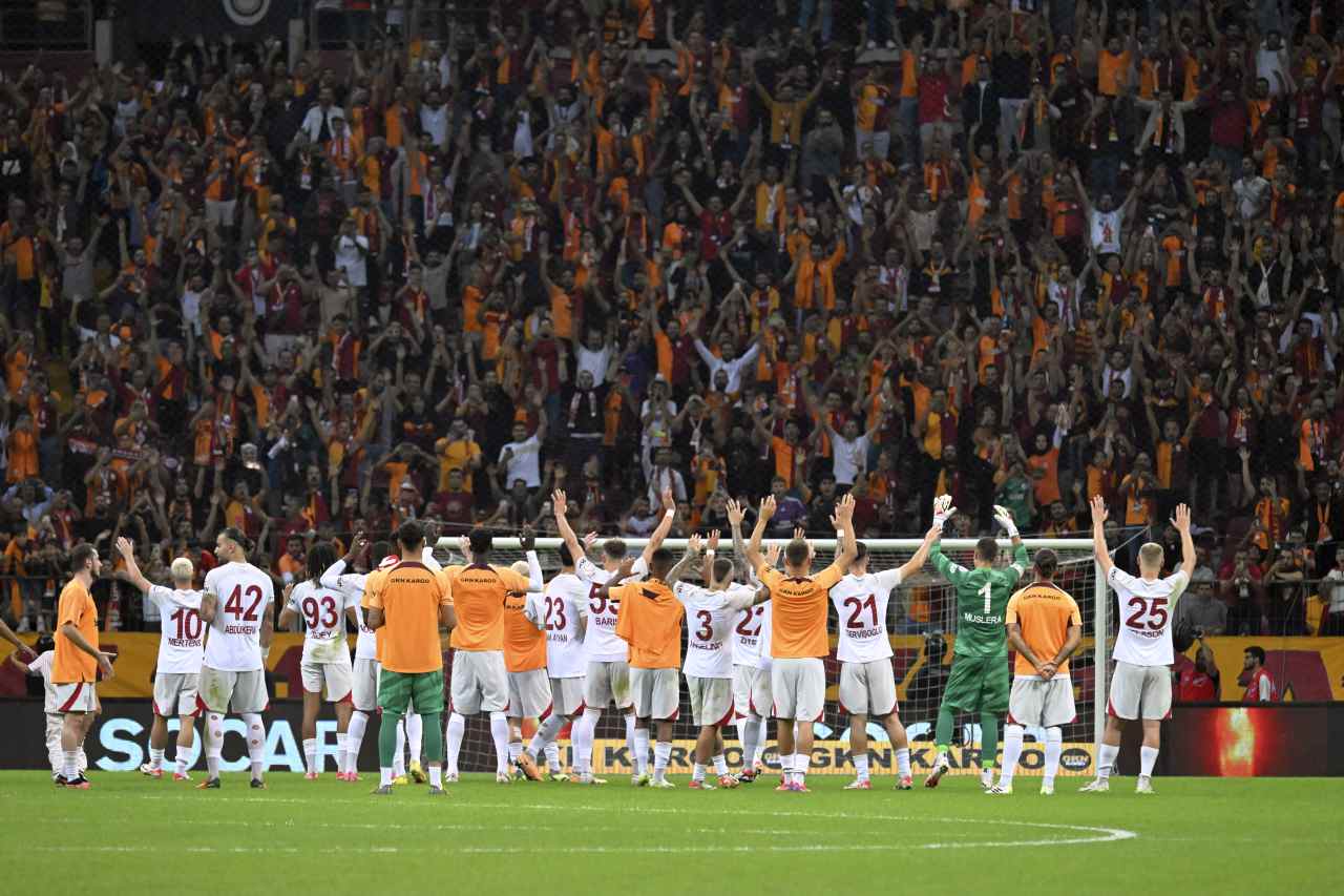 Samsunspor’u 4-2 ile geçen Galatasaray, yenilmezlik serisini 16 maça çıkardı