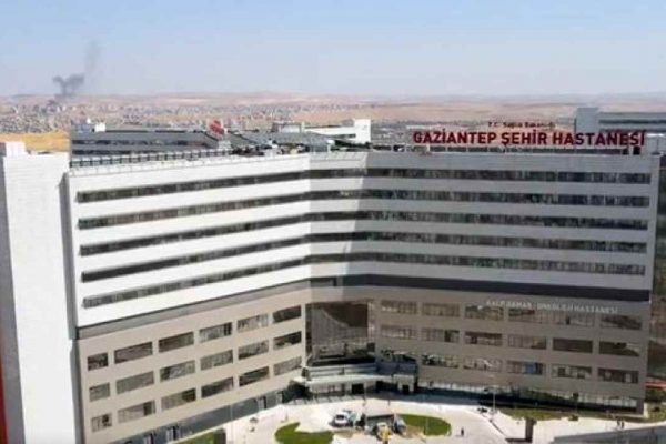 Bakan Koca, Gaziantep Şehir Hastanesinin pazartesi hasta kabulüne başlayacağını açıkladı:
