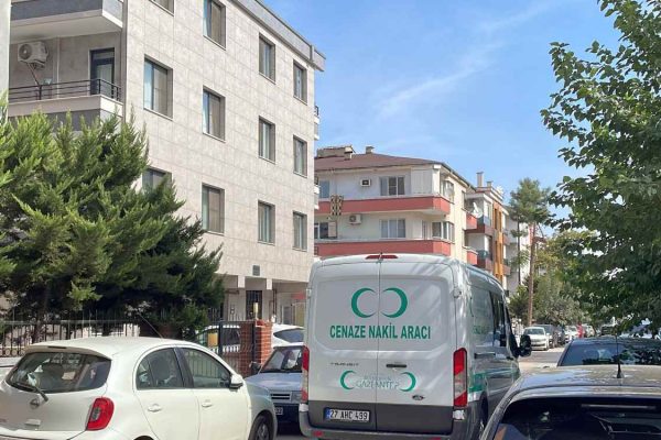 Gaziantep’te tabancayla kız arkadaşını öldürüp annesini yaralayan zanlı intihar etti