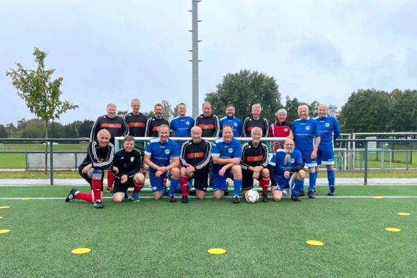 Historischer 1. Spieltag:HFV startet erste Walking Football-Liga Deutschlands