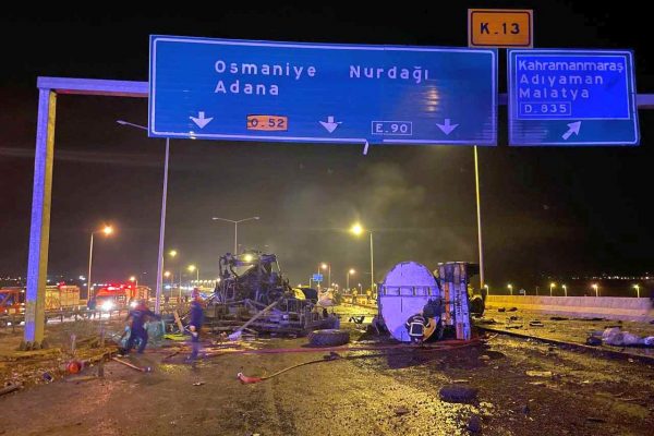 Gaziantep – Şanlıurfa otobanında kaza: Çok sayıda ölü var