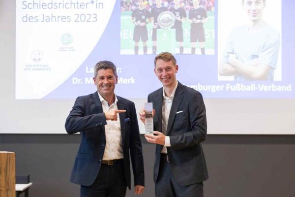 DFB-Präsident und Dr. Markus Merk ehren Deutschlands beste junge Schiris