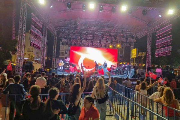 Antalya’da Görkemli 100. Yıl Kutlaması: Sertab Erener Konseriyle başladı!