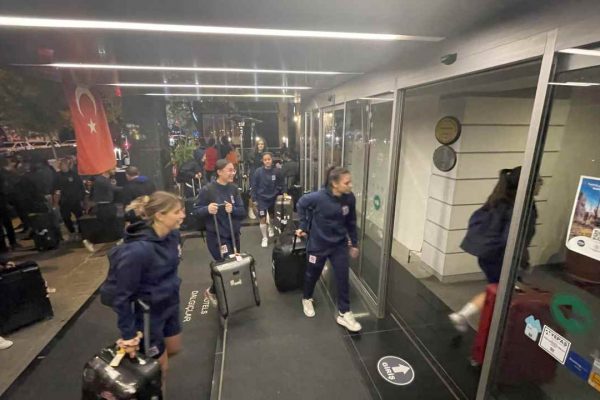 Lüksemburg Milli Kadın Futbol Takımı, Türkiye maçı için Çorum’a geldi