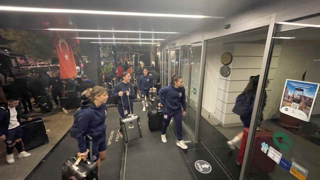 Lüksemburg Milli Kadın Futbol Takımı, Türkiye maçı için Çorum’a geldi