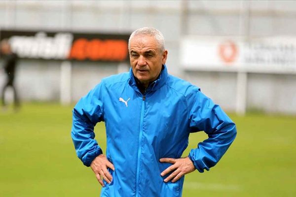 Beşiktaş’ta teknik direktörlük görevine Rıza Çalımbay getirildi