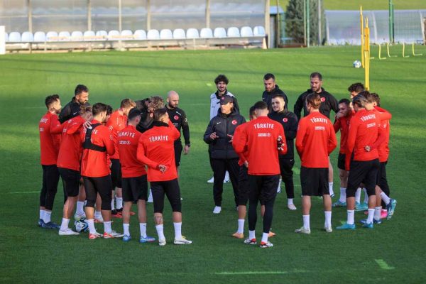 A Milli Futbol Takımı, Almanya ve Galler maçı hazırlıklarını sürdürdü