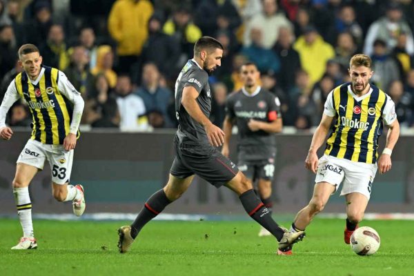 Fenerbahçe, ligde 2 maçın ardından güldü