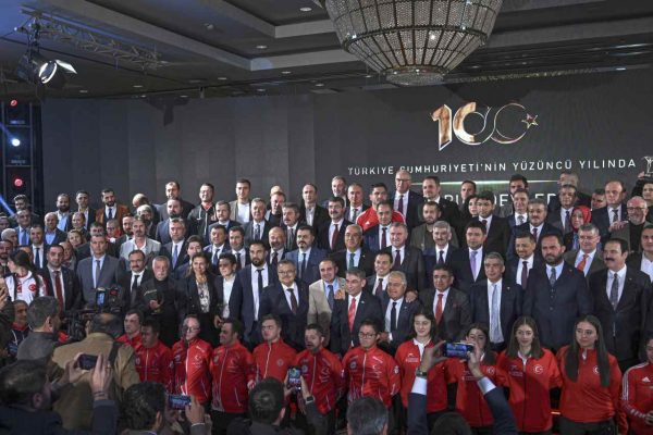 Anadolu Ajansına “yılın spor editörü” ödülü verildi