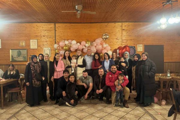 Safiya bebek ilk yaş gününü kutladı