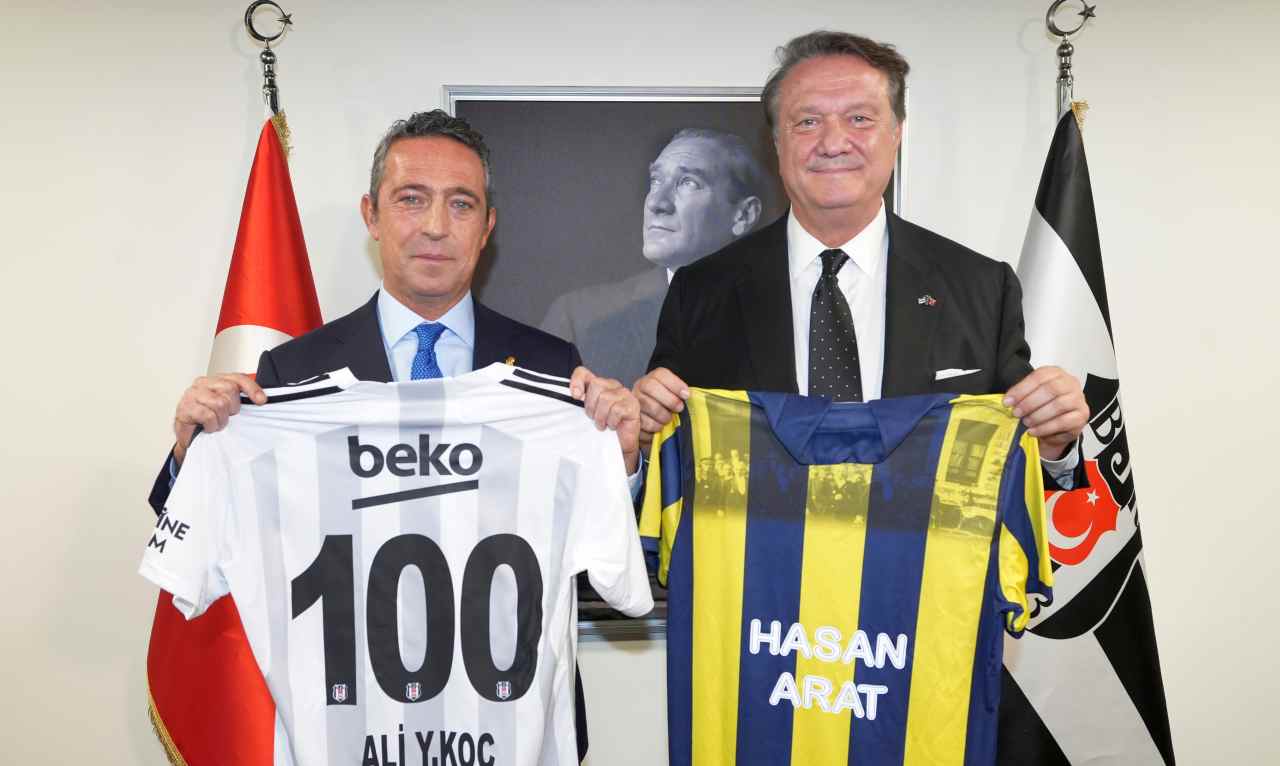Fenerbahçe Başkanı Ali Koç, Beşiktaş Başkanı Hasan Arat’ı ziyaret etti