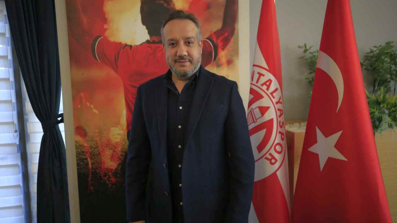 Antalyaspor'da hedef ligi üçüncü bitirmek