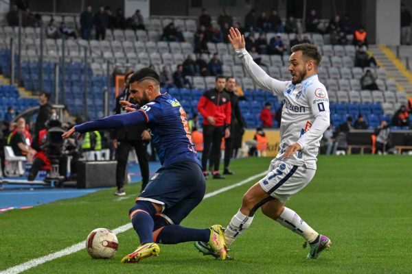 RAMS Başakşehir yenilmezlik serisini 4 maça yükseltti