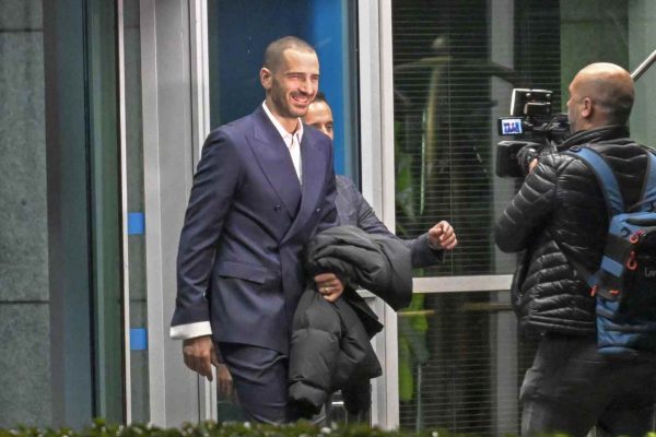 Fenerbahçe’nin transfer görüşmelerine başladığı Leonardo Bonucci, İstanbul’a geldi