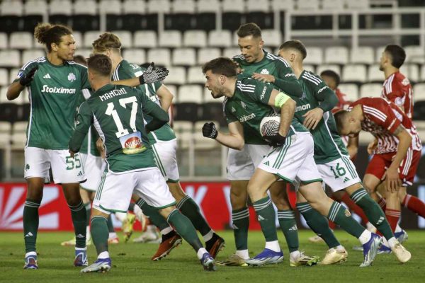 Fatih Terim’in çalıştırdığı Panathinaikos, kupada Olympiakos ile berabere kaldı