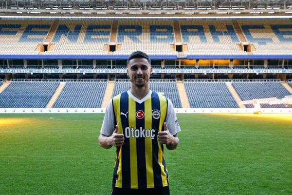 Fenerbahçe, Rade Krunic’i kiralık olarak kadrosuna kattı