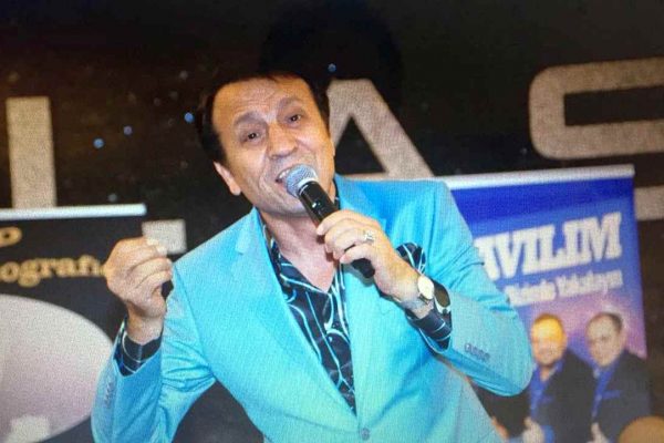 Sanatçı Mehmet Yakar Hamburg’da!